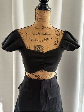 Zara Black Puff Sleeve Cropped Top
